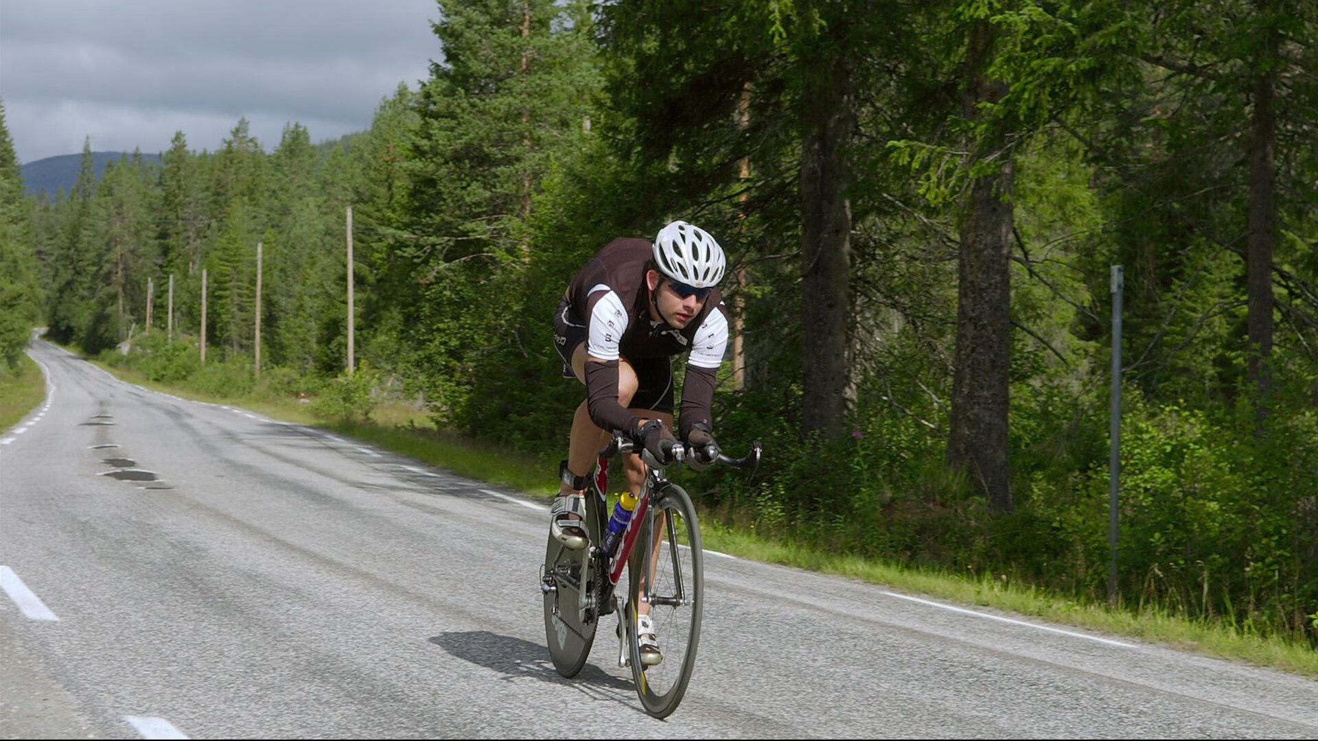 法国队队长姆巴佩在欧洲杯中表现平平，金球奖争夺受影响，欧洲杯足球法国队姆巴佩